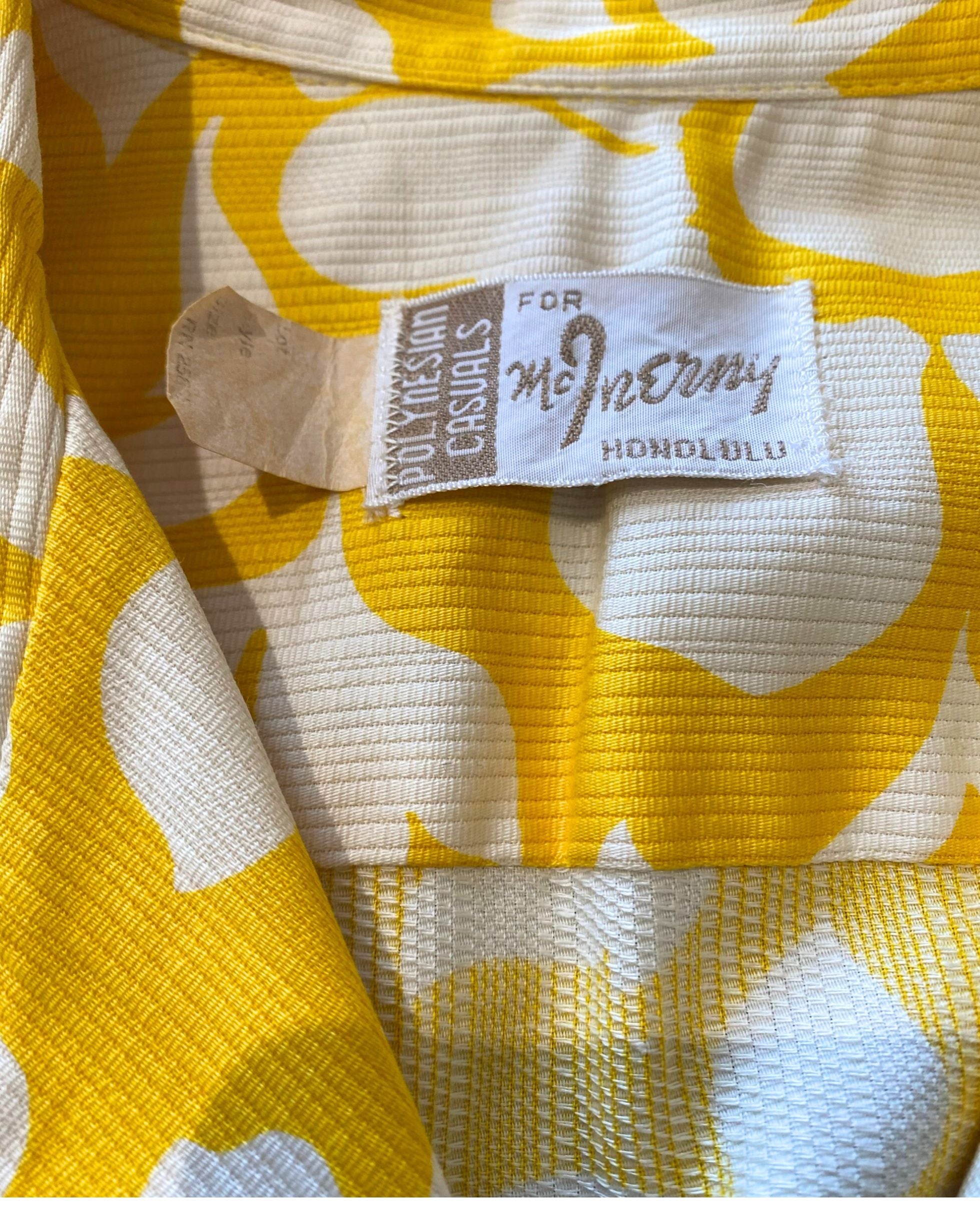 Hawaiian Print Short Sleeve Button Down Shirt Yellow + White Deadstock USA