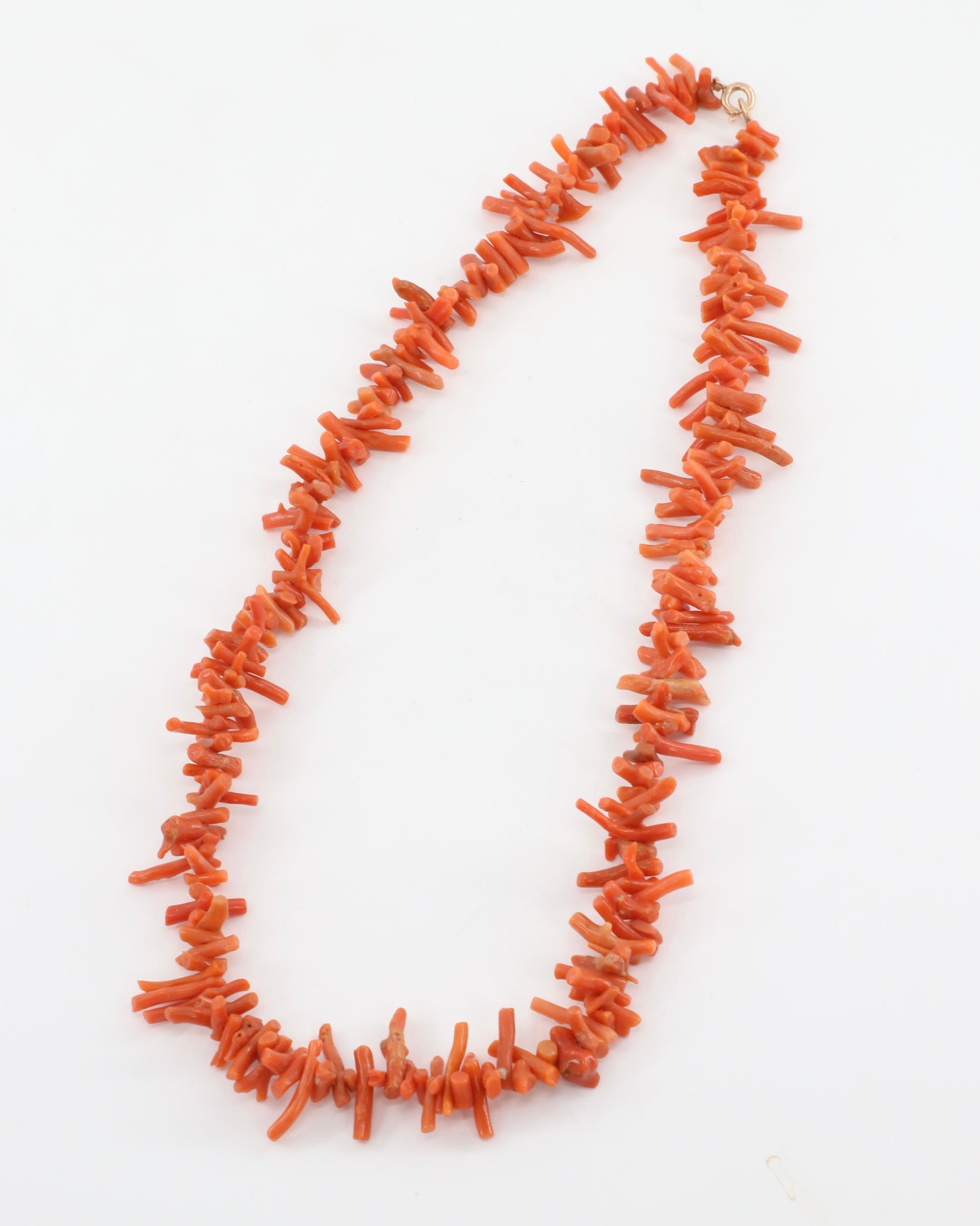 1940s Red Branch Coral Necklace (18 inches)