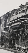The middle view of the 1940s New York Central Locomotive Train #3135 Photograph.