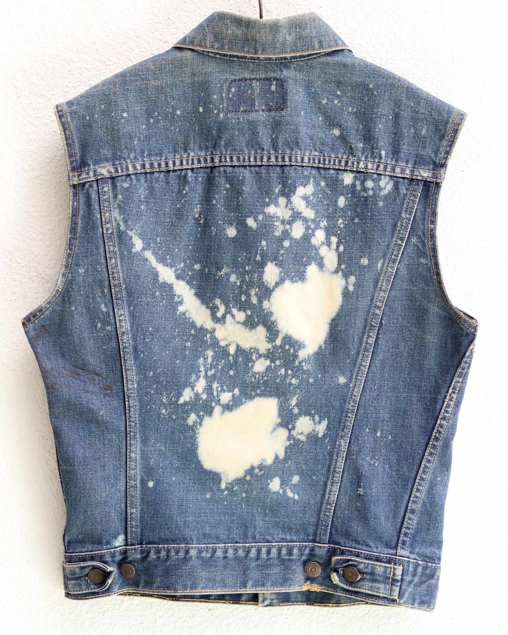 1960s LEVI'S Big E Biker Vest With Original Patches USA
Back showing bleach Stain.