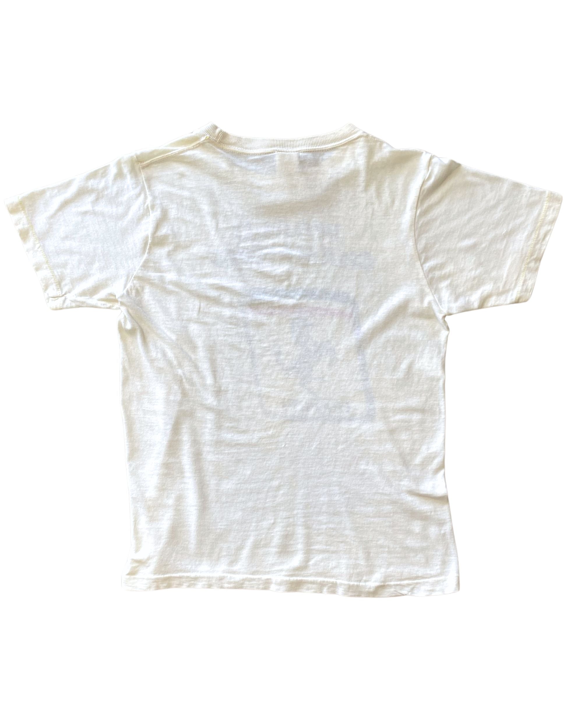  Back view of vintage Ferrari T-shirt with blank back.