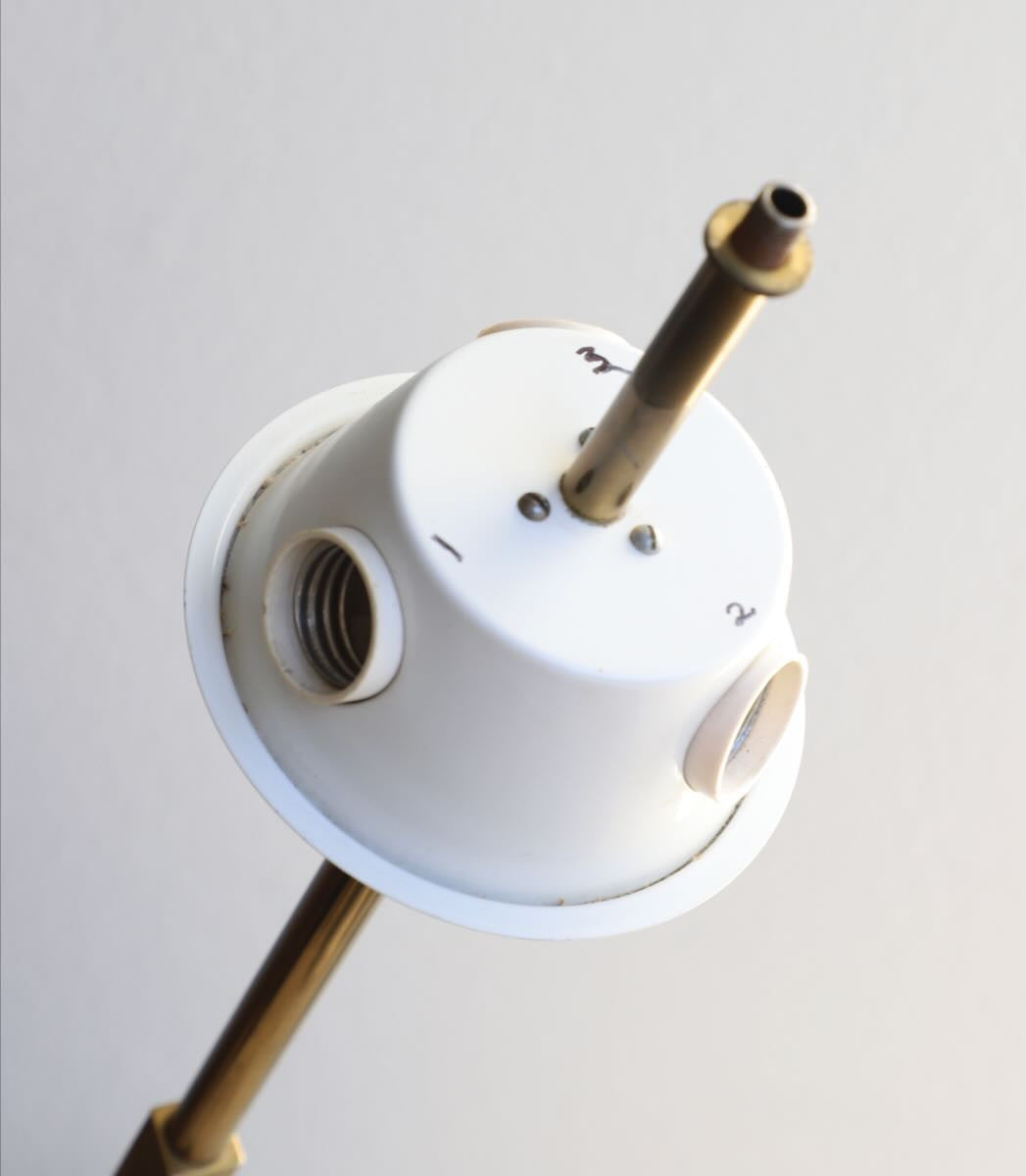 Gerald Thurston for Lightolier Adjustable Table Lamp Brass with Marble Base 1950s USA Socket View 2