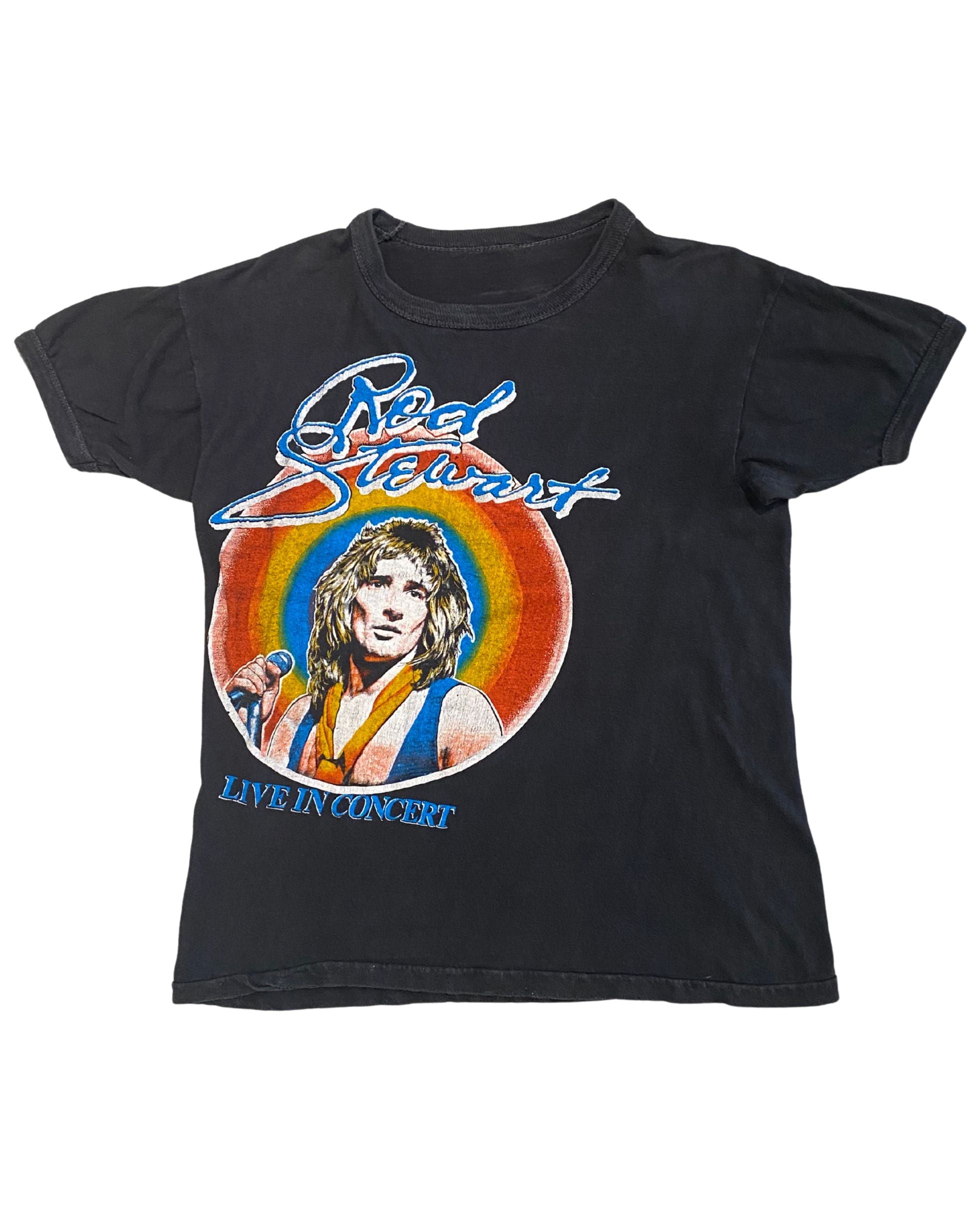 Front of black 1979 Rod Stewart concert T-shirt with rainbow and live photo graphic.