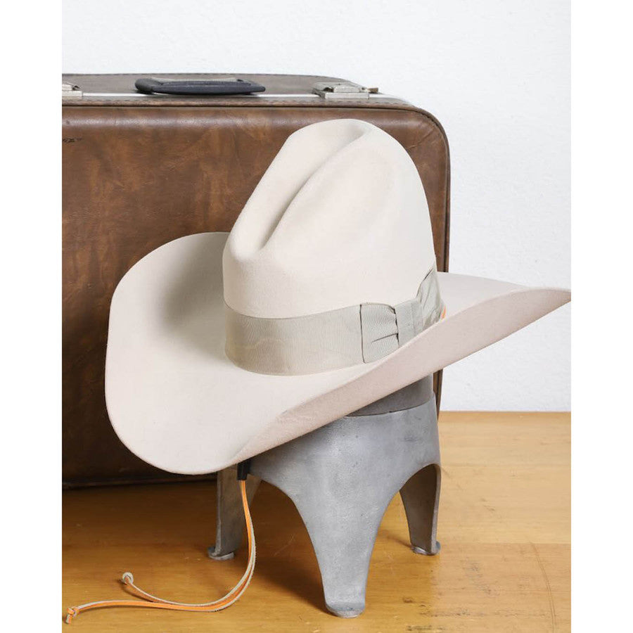 The full view of the left side of the Resistol Western Hat 5X Beaver Silverbelly, c. 1960s.